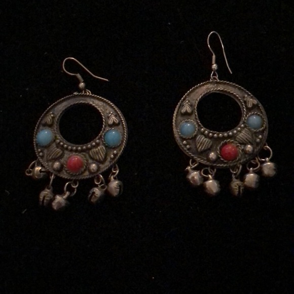 Silver color boho gypsy style earrings. - Picture 4 of 4
